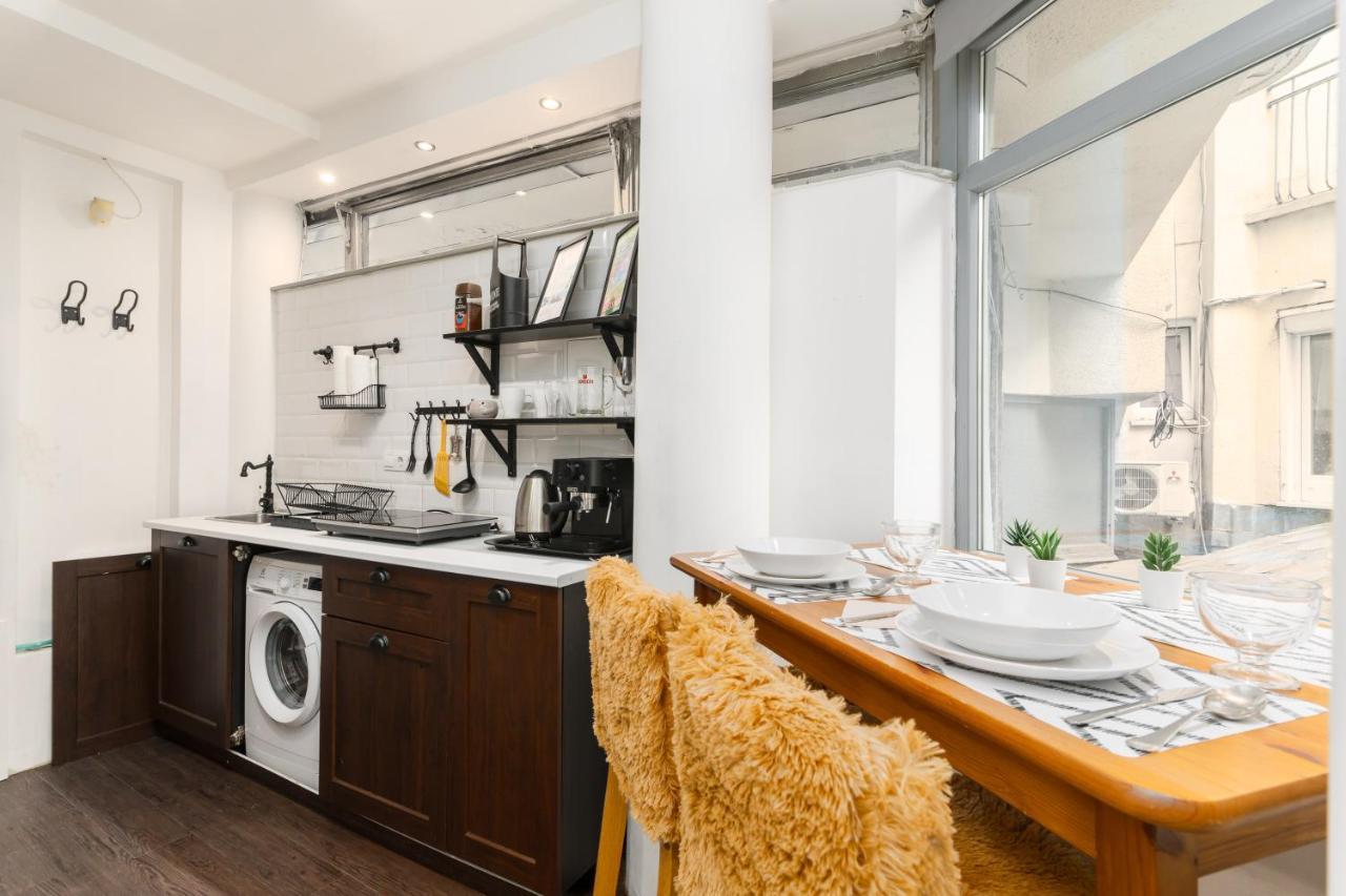 Cheerful Studio Budapest Downtown Εξωτερικό φωτογραφία