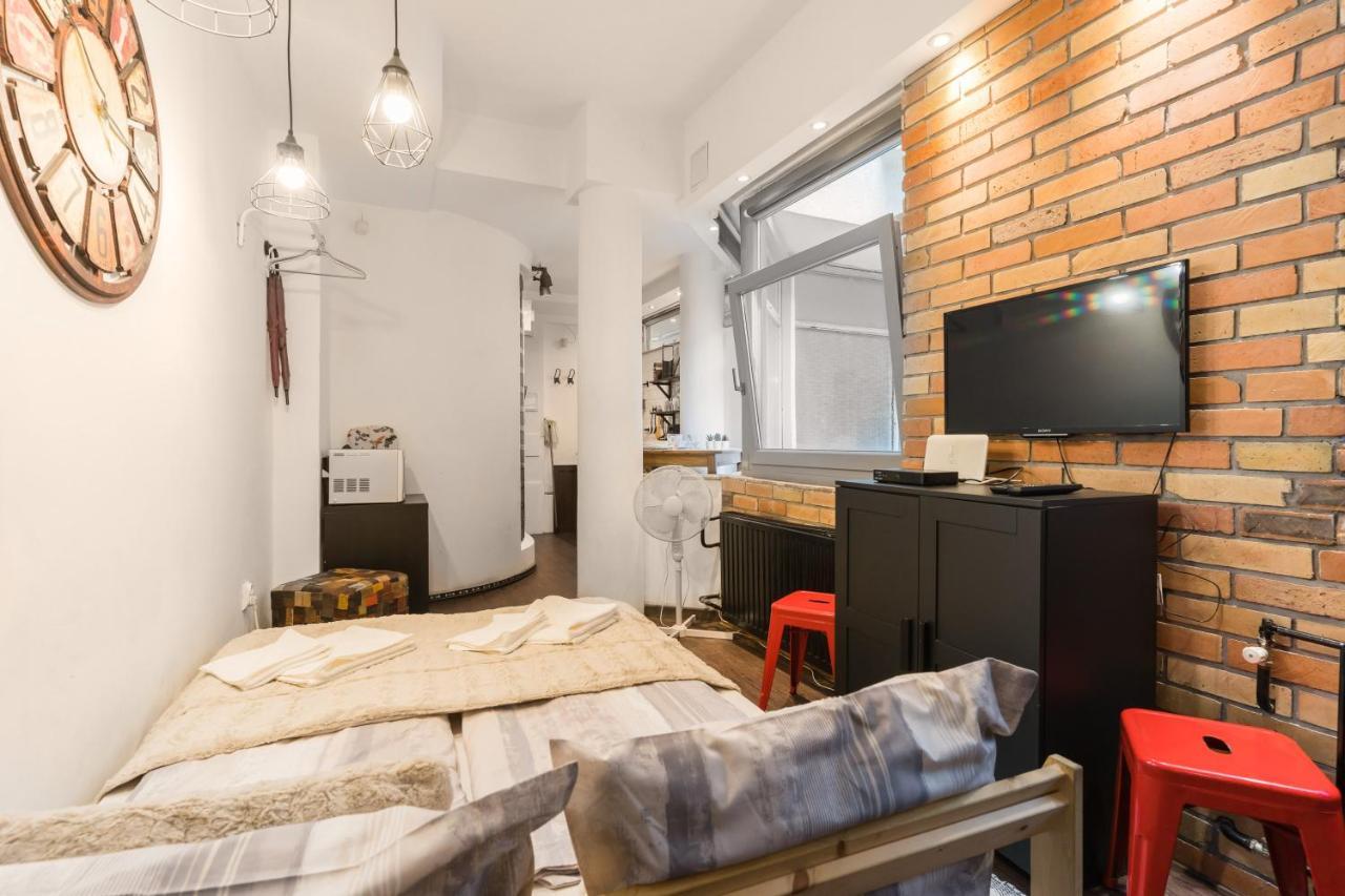 Cheerful Studio Budapest Downtown Εξωτερικό φωτογραφία